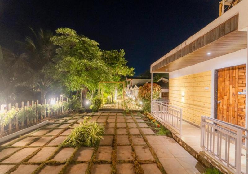 Salt Water Resort Dapoli Exterior photo